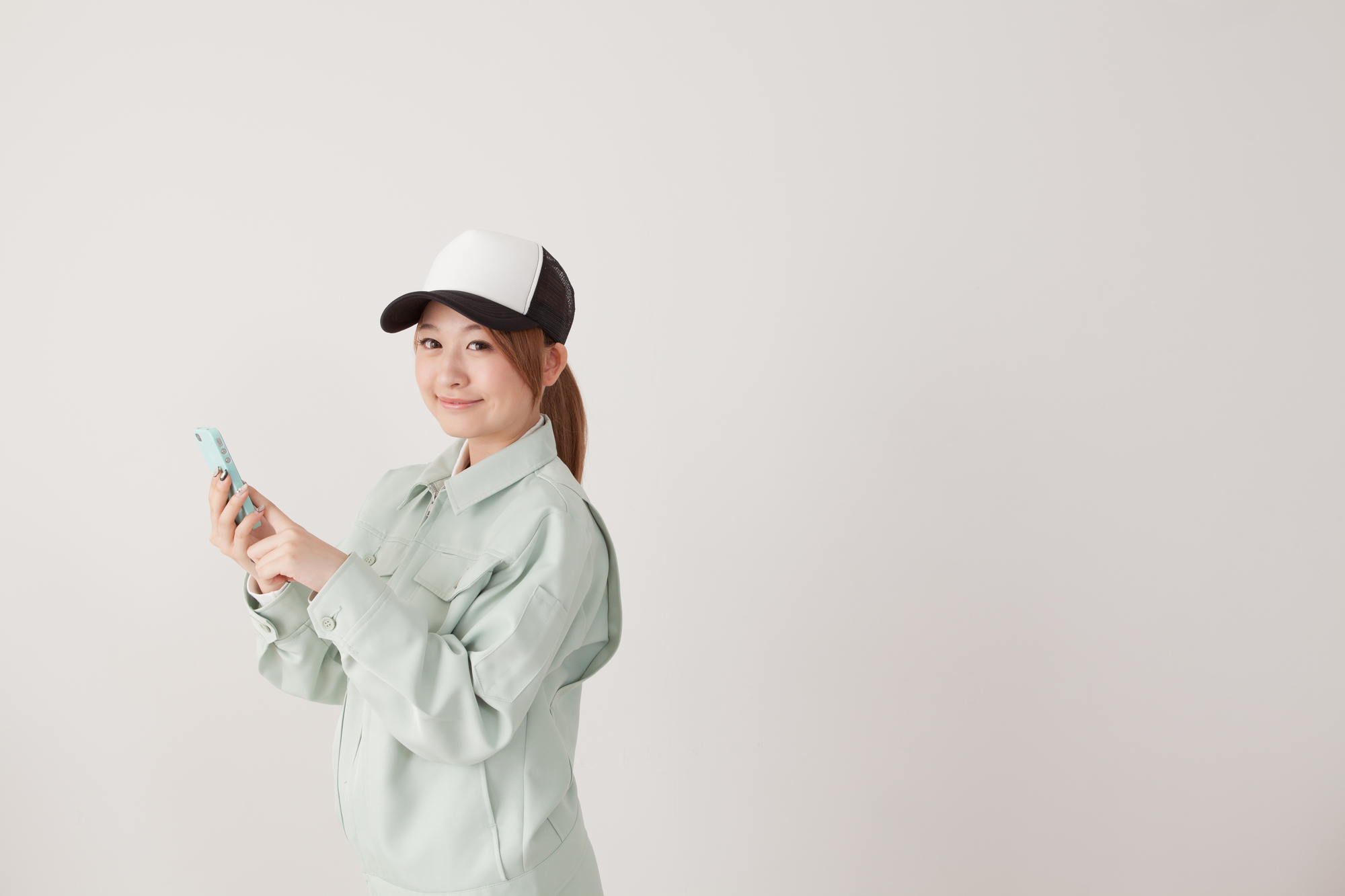 女性整備士写真